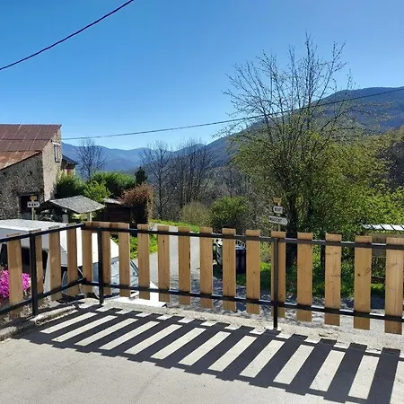 Les Lutins Holiday home Biert